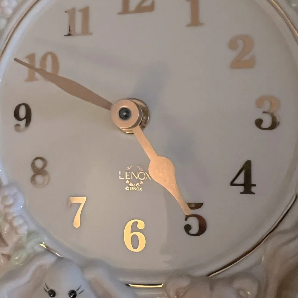 Lenox Noahs Ark Ivory China Wall Clock With Pendulum w/Original Box, Cards